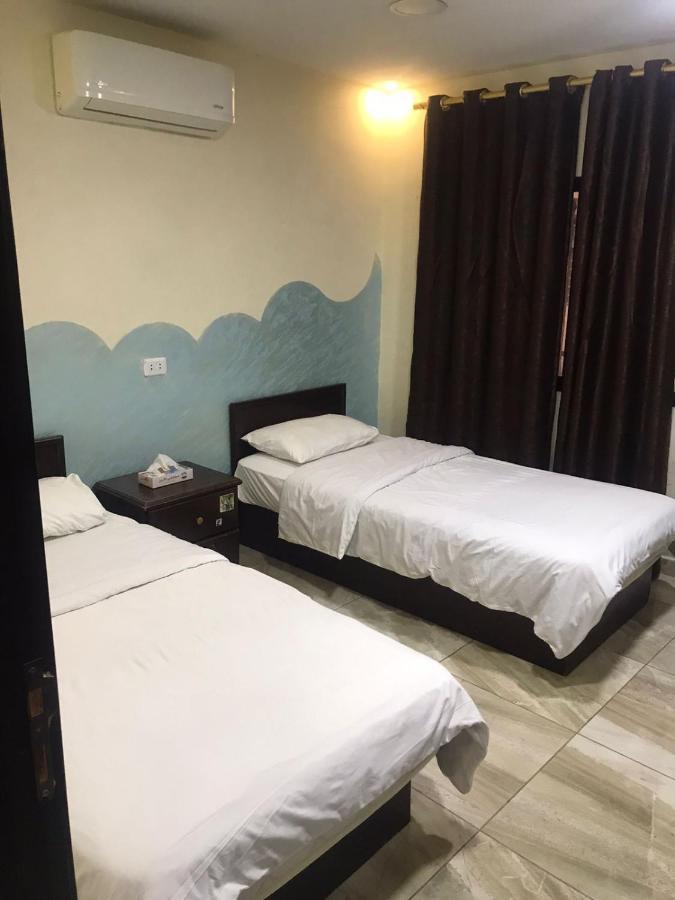 Siveen Hotel Amman Bagian luar foto